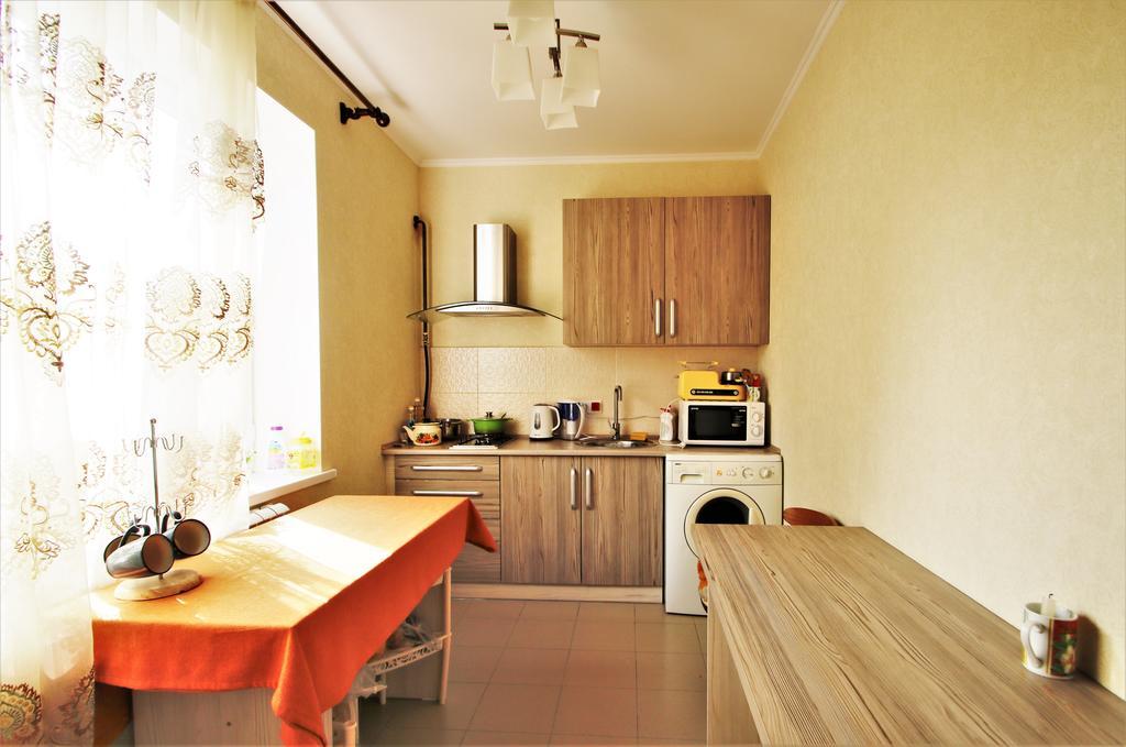Гостевой дом Tiny Hotel Бишкек Экстерьер фото