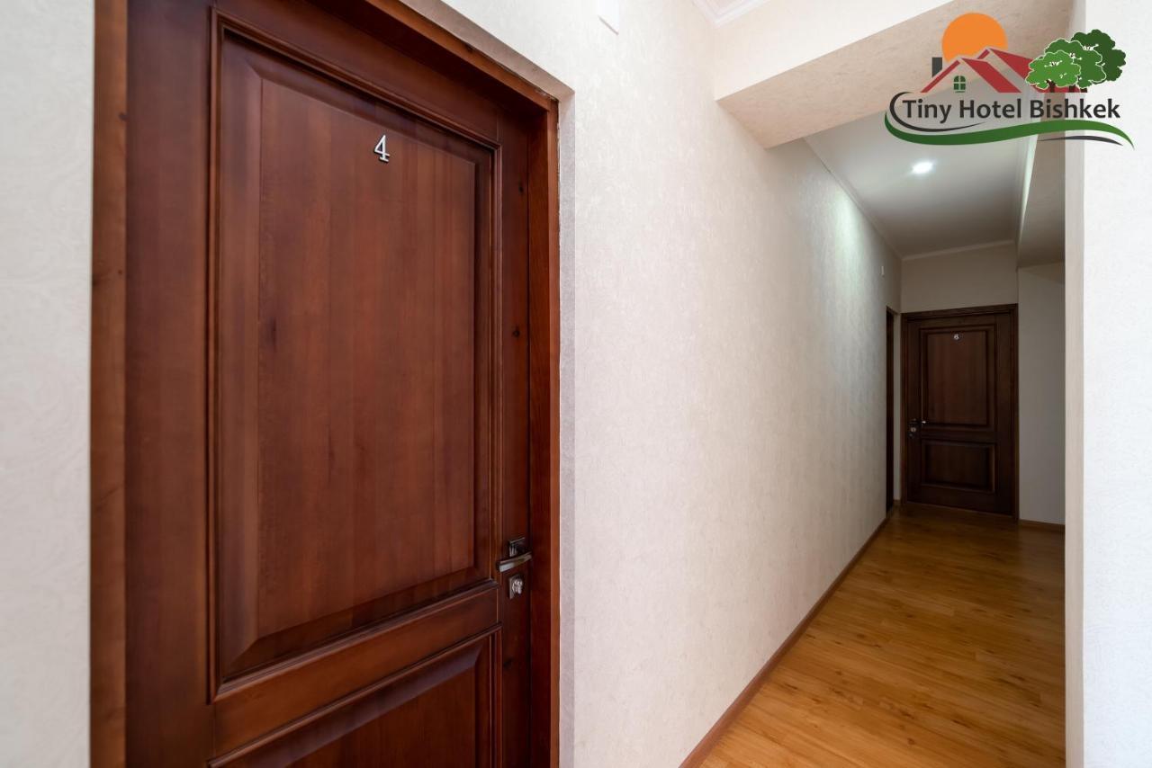 Гостевой дом Tiny Hotel Бишкек Экстерьер фото