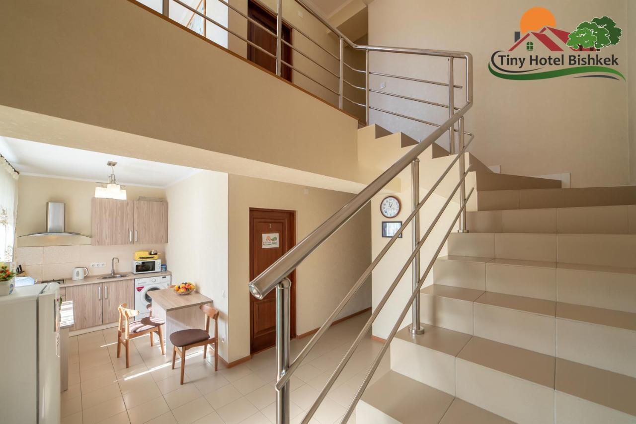 Гостевой дом Tiny Hotel Бишкек Экстерьер фото