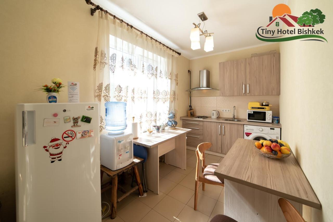 Гостевой дом Tiny Hotel Бишкек Экстерьер фото